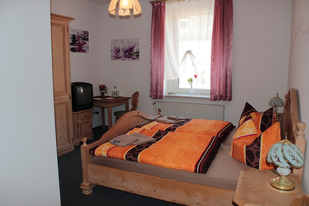 Hotel Stadt Pausa Rum bild